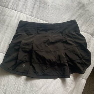 Black lululemon skirt